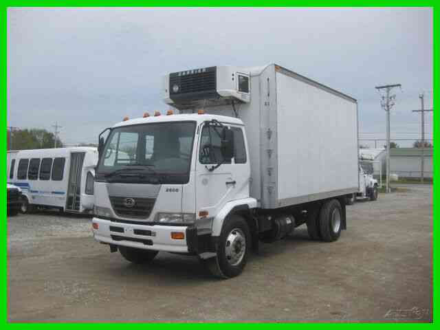 UD 2600 6 CYL TURBO AUTO WITH 18' REEFER BODY (2010)