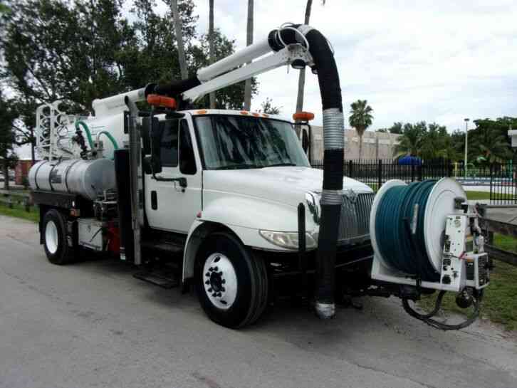 International 4300 (2010)