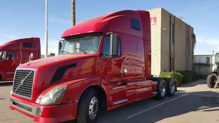 VOLVO VNL670 (2010)