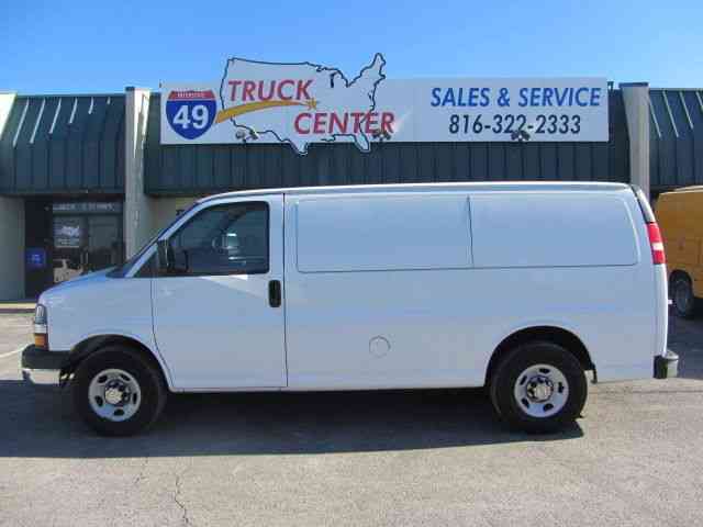 Chevrolet Express G3500 (2011)