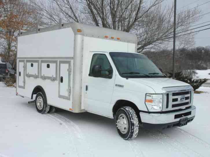 Ford E350 CUTAWAY ROCKPORT BOX (2011) : Utility / Service Trucks