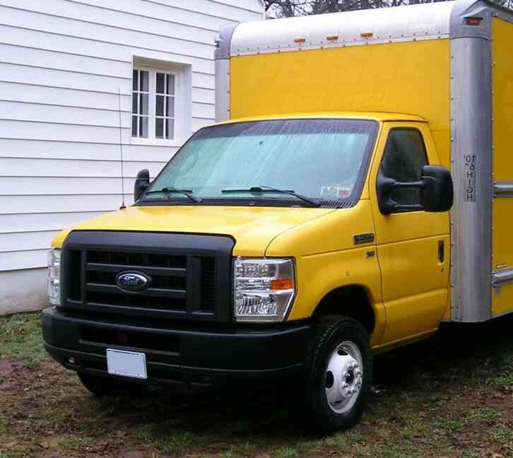 Ford E350 Super Duty (2011)