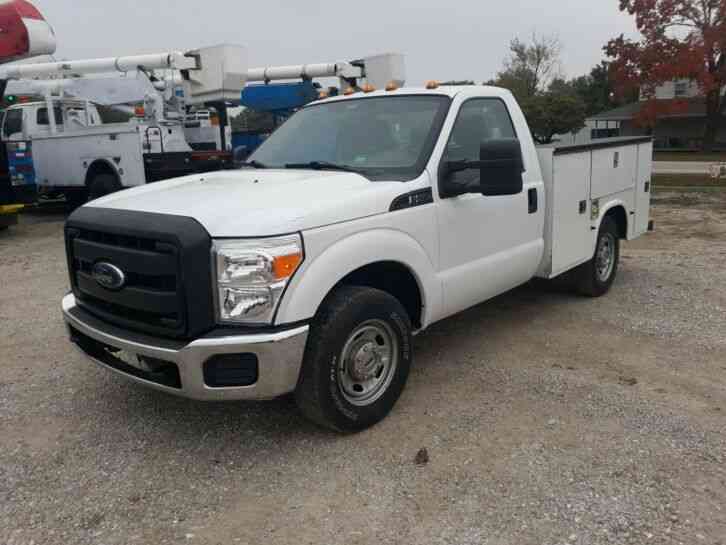 Ford F-250 Utility Truck (2011)