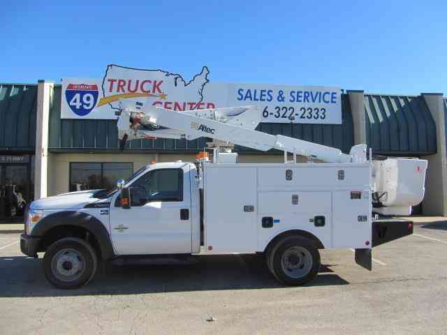 Ford F-550 XL (2011)