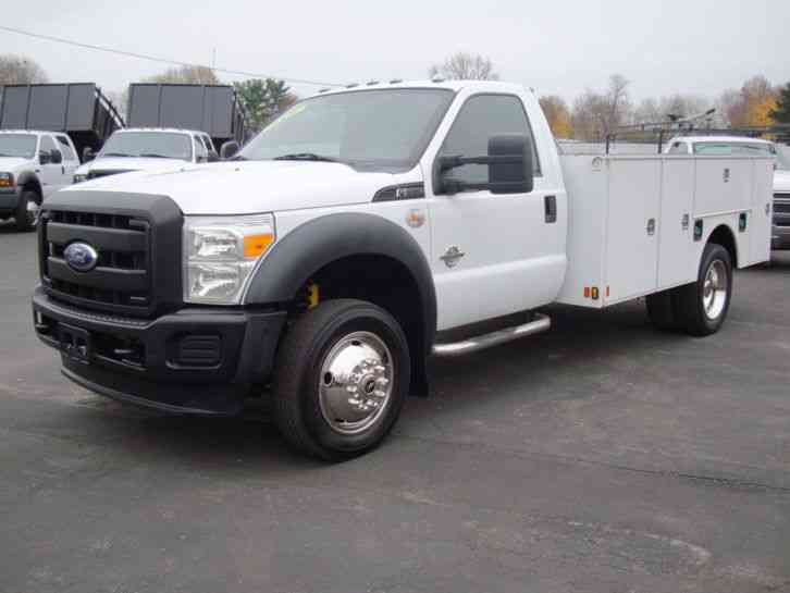 Ford F-550 Utility (2011)