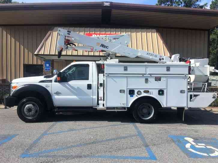 Ford F550 XL 6. 7L Diesel Altec Bucket Truck (2011)