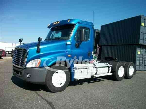 FREIGHTLINER CASCADIA 125 -- (2011)