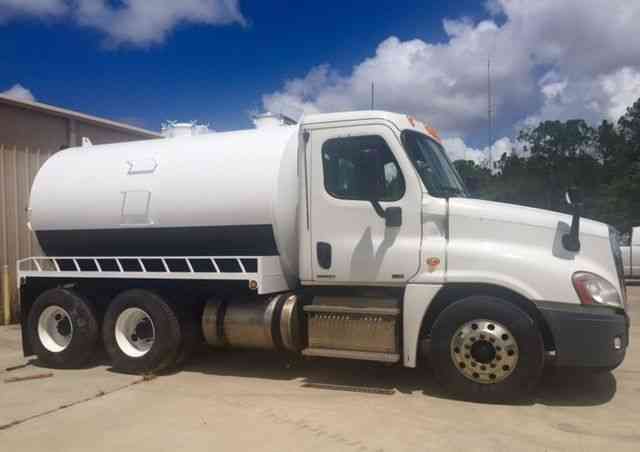 Freightliner CASCADIA 125 (2011)