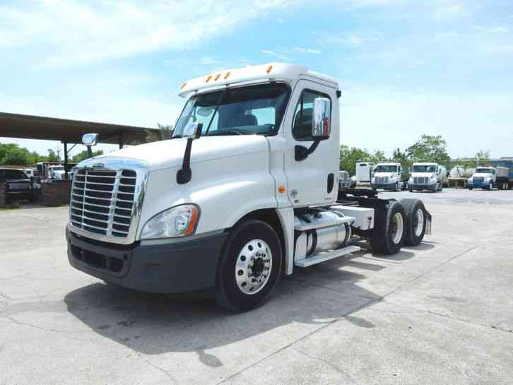 Freightliner CA125 (2011)