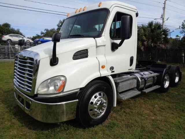 Freightliner CASCADIA (2011)