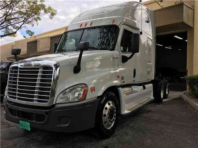 Freightliner CASCADIA -- (2011)