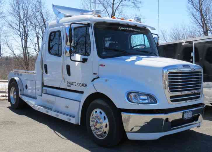 Freightliner Sportchassis M2112 DD13 (2011)