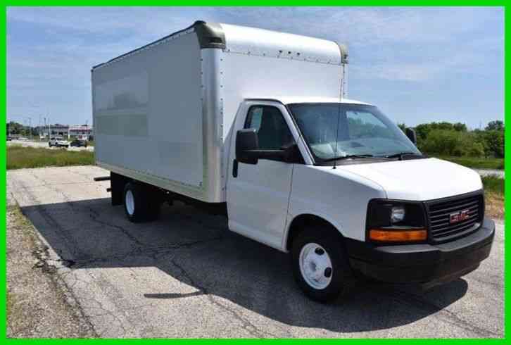 GMC 3500 Savana 16' Boxtruck (2011)