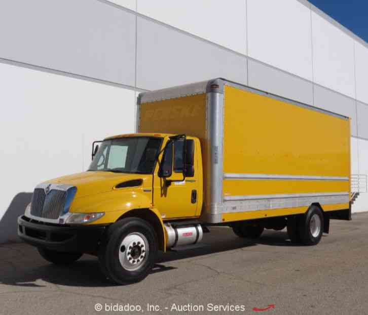 International 4300SBA (2011)