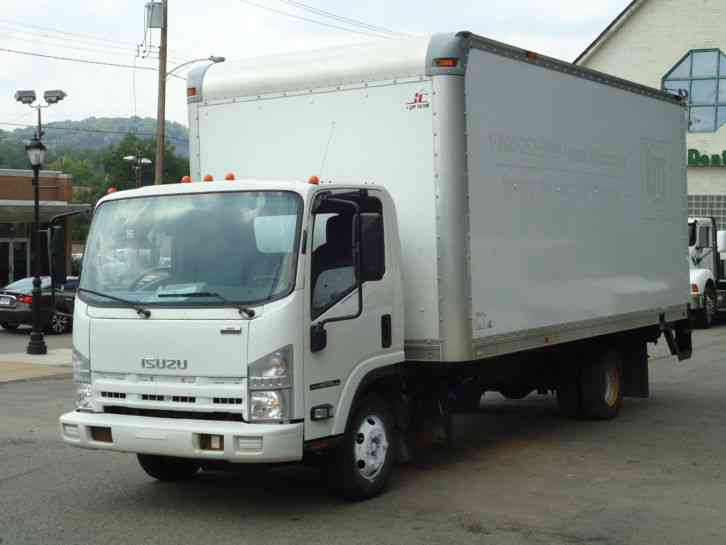 Isuzu npr (2011)