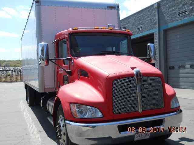 Kenworth T270 -- (2011)