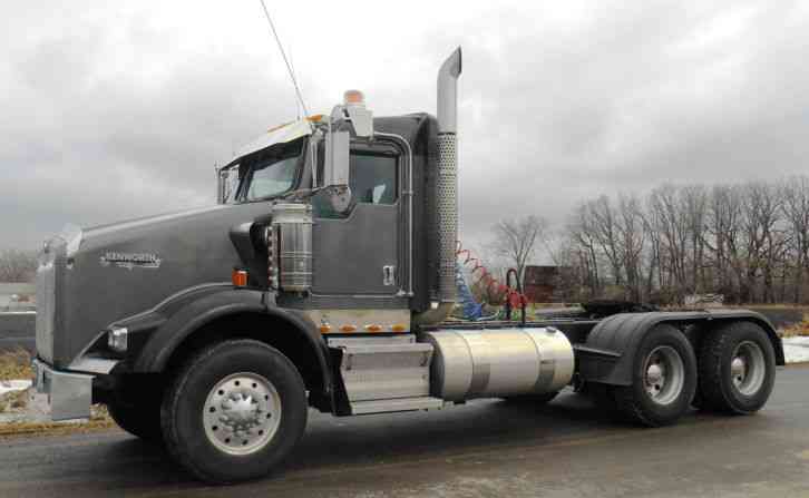 Kenworth T800 Truck Tractor, Wet kit (2011)