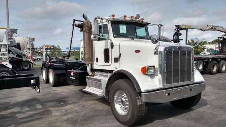 Peterbilt 365 Roll Off Truck (2011)