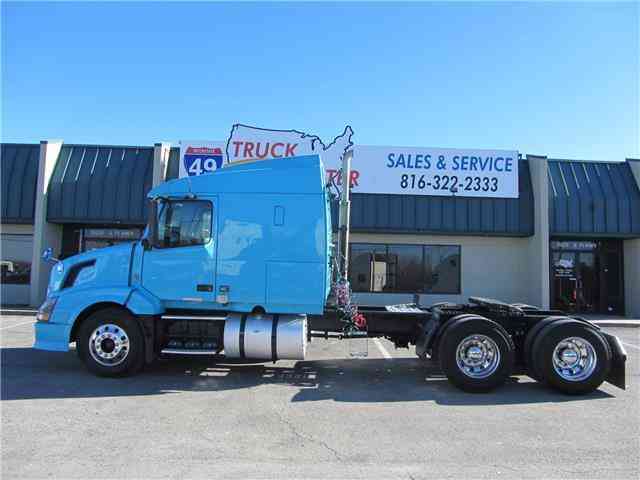 Volvo VNL630 -- (2011)