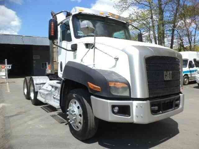 CATERPILLAR CT660 (2012)