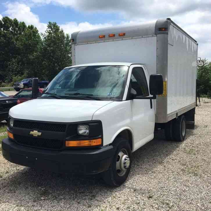 Chevrolet Express 3500 (2012)