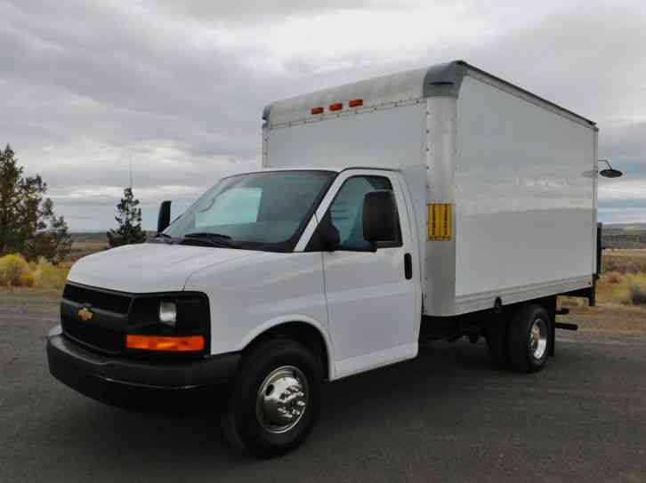 Chevrolet G3500 (2012)