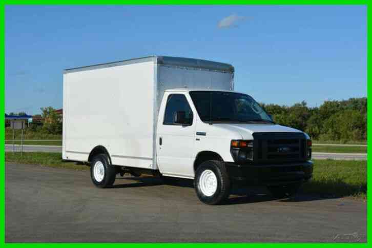 Ford E-350 (2012)