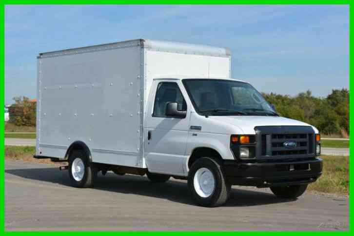 Ford E-350 (2012)