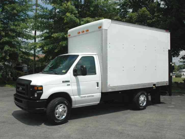 Ford E350 12. 5 FT SERVICE / DELIVERY BOX TRUCK (2012) Van / Box Trucks