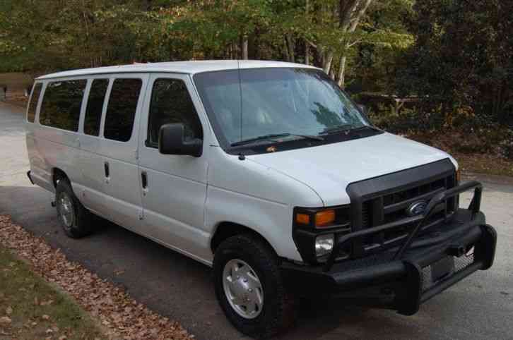 Ford E350 (2012)