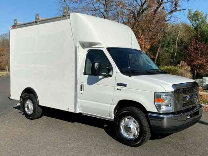 Ford E350 UTILITY VAN (2012)