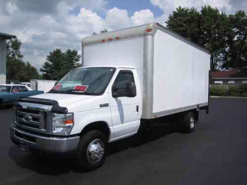 Ford E-450 (2012)