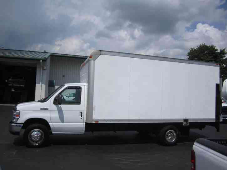 Ford E-450 (2012)