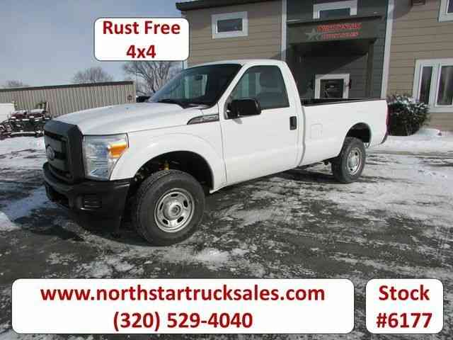 Ford F-250 4x4 Reg Cab Pickup Truck -- (2012)