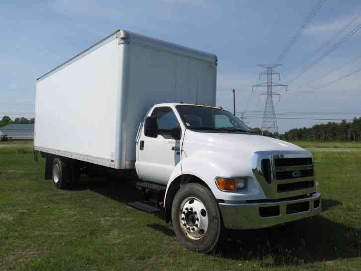 Ford F650 2012 Van Box Trucks