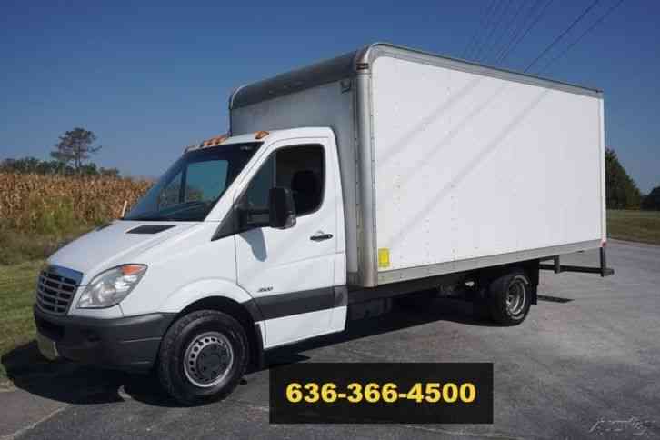 Freightliner 3500 Sprinter 15ft Box (2012)