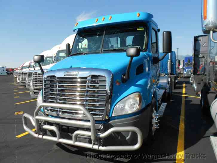 Freightliner Cascadia Day Cab / Drop Axle (2012)