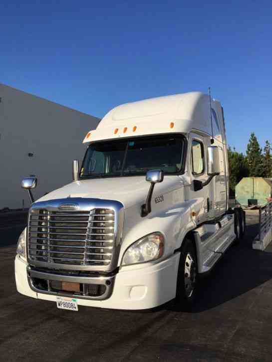 Freightliner Cascadia DD15 (2012)