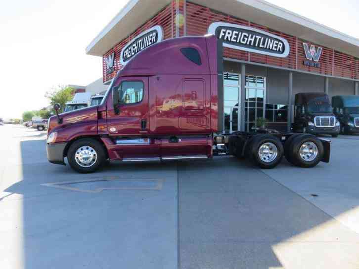 Freightliner CASCADIA (2012)