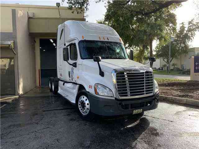 FREIGHTLINER CASCADIA -- (2012)