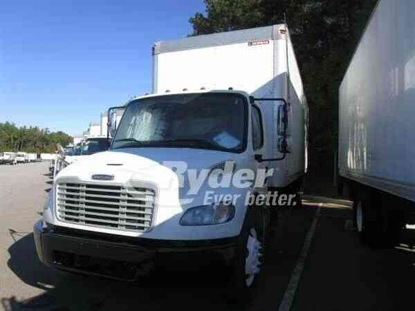 FREIGHTLINER M2 106 -- (2012)