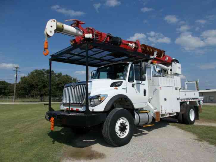Int'l WorkStar 7400 Digger Derrick Bucket Boom Utility Truck DT570 A/T A/C (2012)