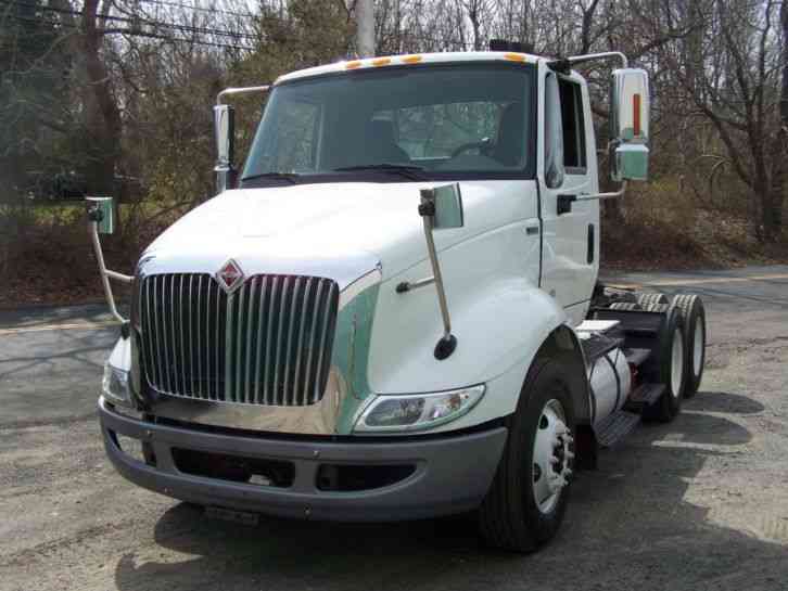 International 8600 (2012)