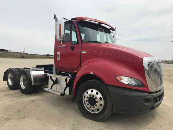 International Prostar + 122 Day Cab (2012)