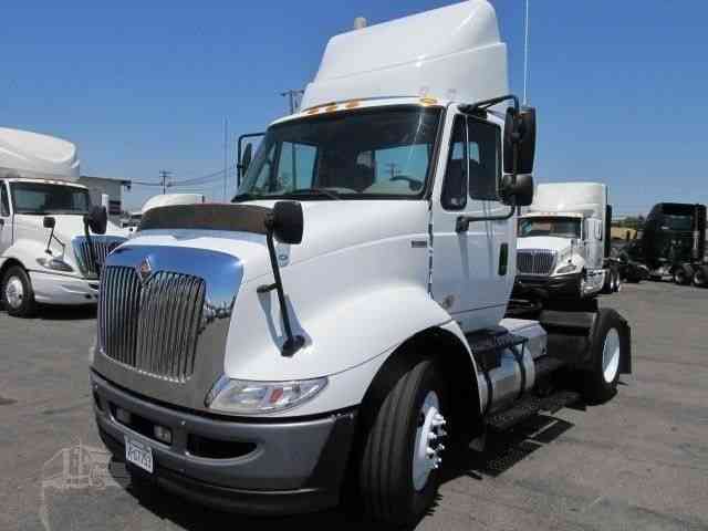 INTERNATIONAL TRANSTAR 8600 -- (2012)