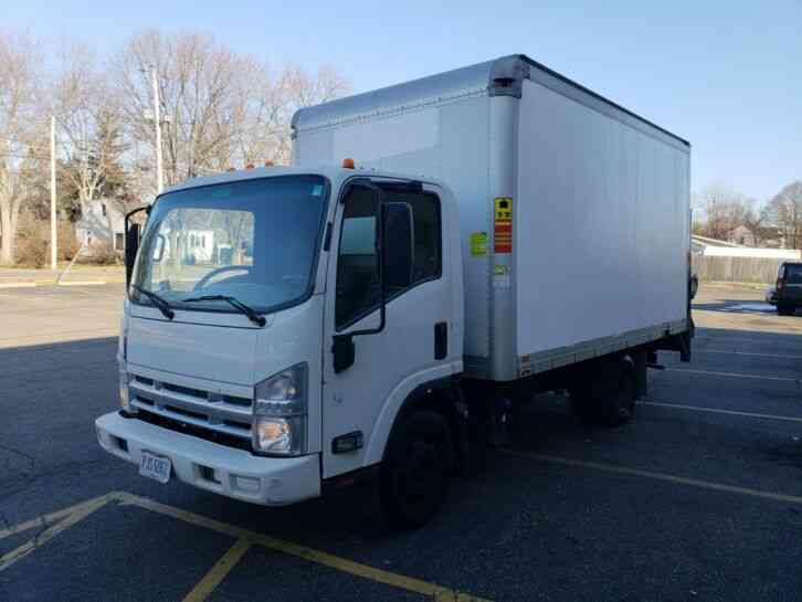 Izuzu NPR BOX TRUCK 16' LOW MILES (2012)