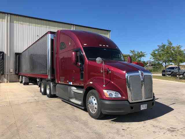 Kenworth T700 (2012)