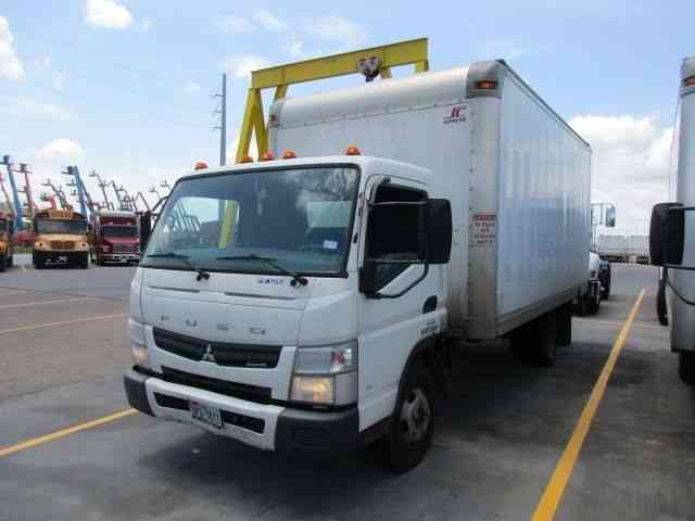 Mitsubishi FUSO FE125 (2012)