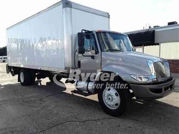 NAVISTAR INTERNATIONAL 4300 -- (2012)