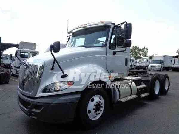 NAVISTAR INTERNATIONAL PRO LF687 -- (2012)